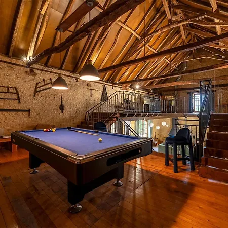 La Tour Du Fauconnier Casa de Férias